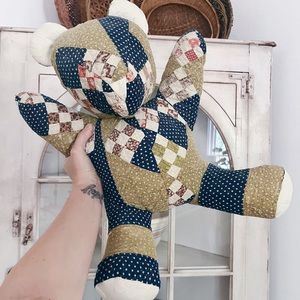 Vintage Quilt Bear